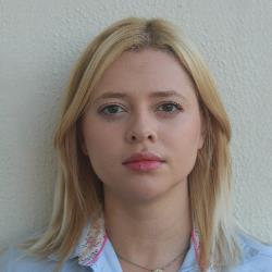 Karen Moreira Abad