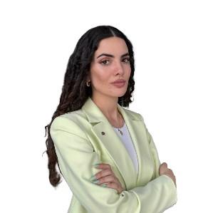 Nayana Medzavorian