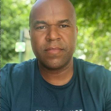 ALEXANDRO SANTOS